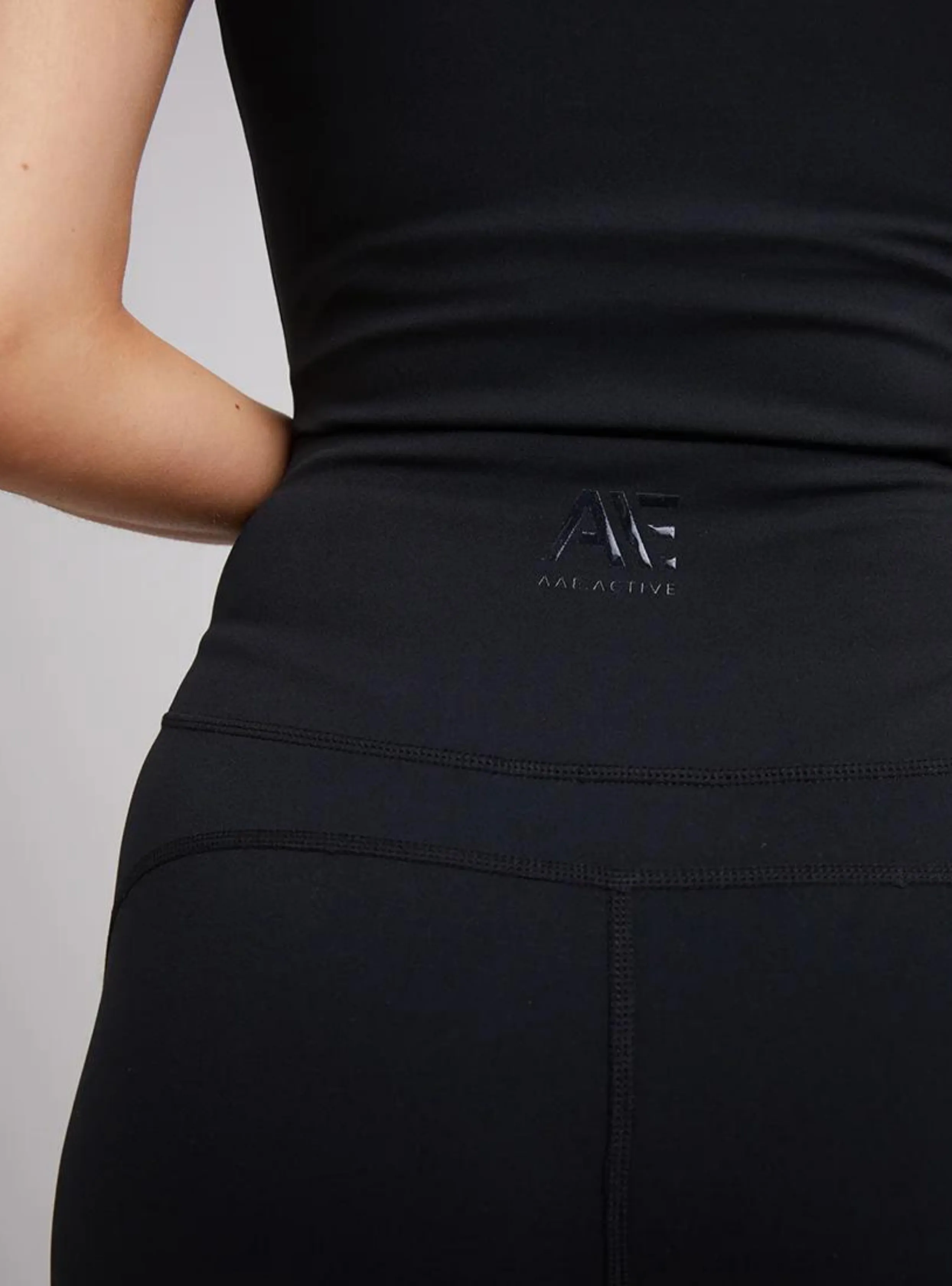 ACTIVE FLARE LEGGING - Black