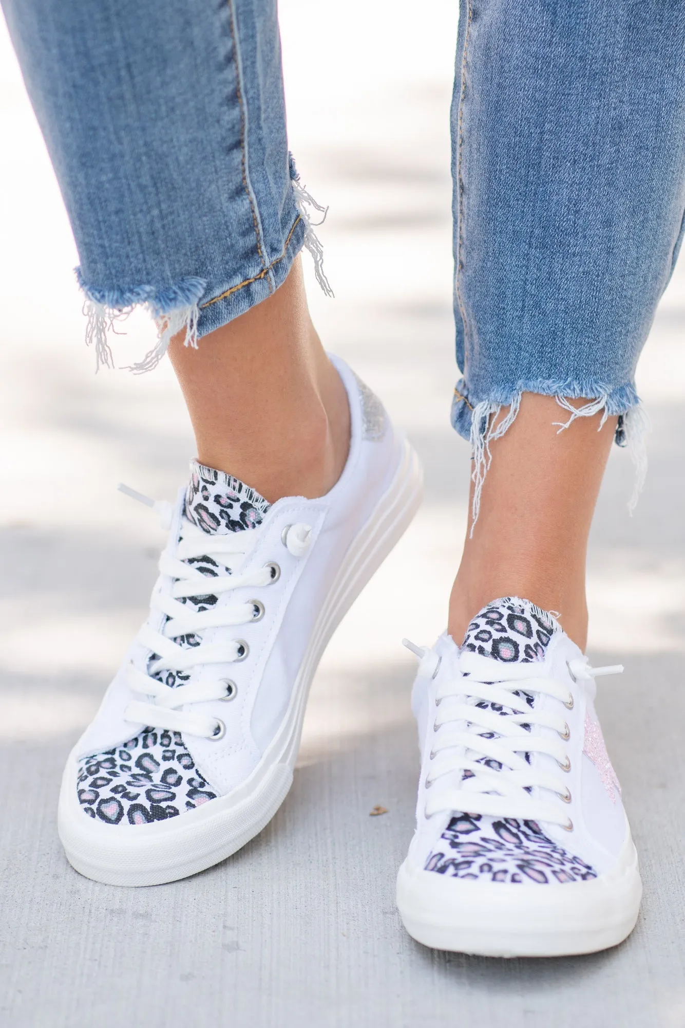 Cosmic 2 Star Leopard Sneakers Pink