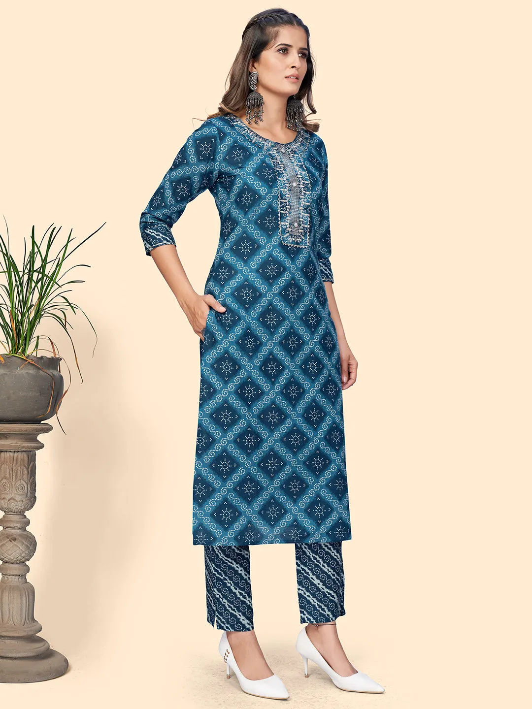 Women'S Bandhani Print & Embroiderd Straight Cotton Blue Stitched Kurta Pant With Dupatta